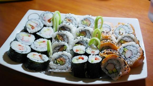 Sushi własnoręcznie przygotowane w domu