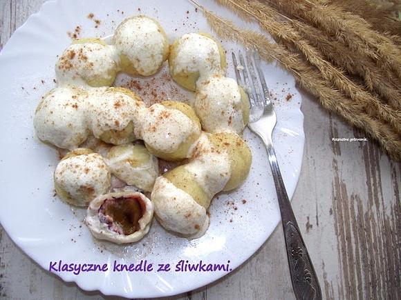 Klasyczne knedle ze śliwkami