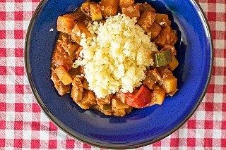 Orientalna potrawka dyniowa ze schabem w pomidorach