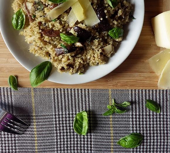 Quinotto z borowikami i parmezanem
