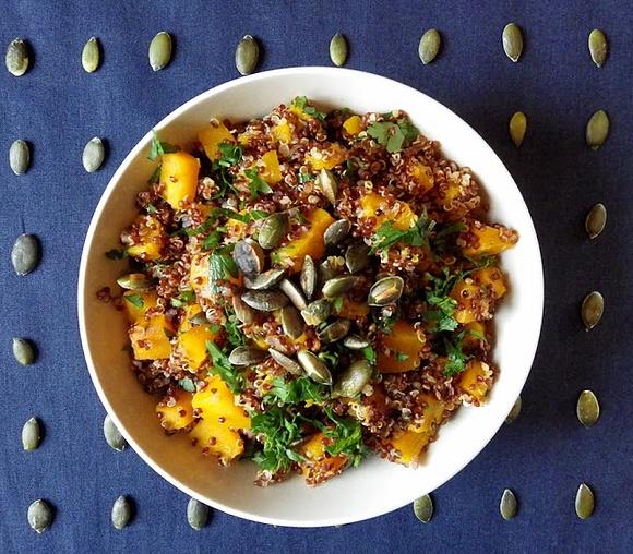 Quinoa z pieczoną dynią i pietruszką