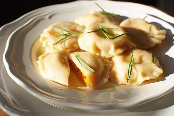 Pierogi z nadzieniem z dyni