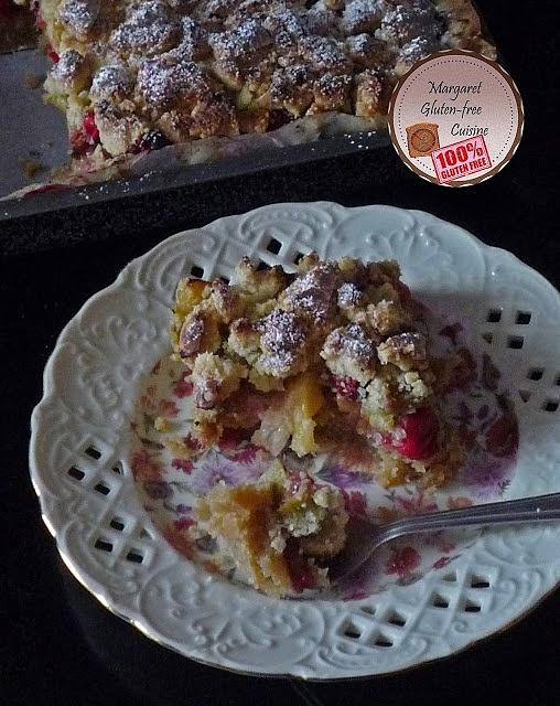 Ciasto z rabarbarem, żurawiną i ananasem