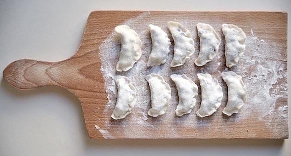 Pierogi z leśnymi jagodami