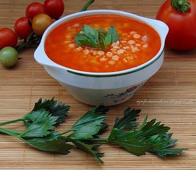 Zupa pomidorowa ze świeżych pomidorów