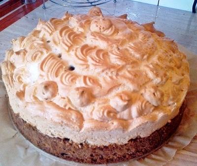 Babka piaskowa z bezikiem i czekoladą