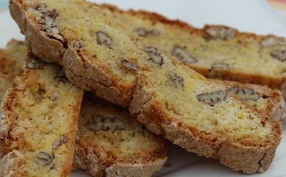 Cantucci, biszkopciki z Prato - włoski przepis na ciasteczka
