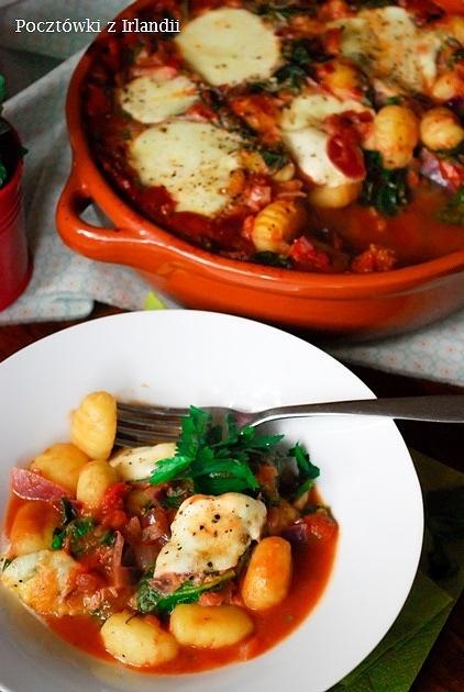 Gnocchi zapiekane z pomidorami i szpinakiem