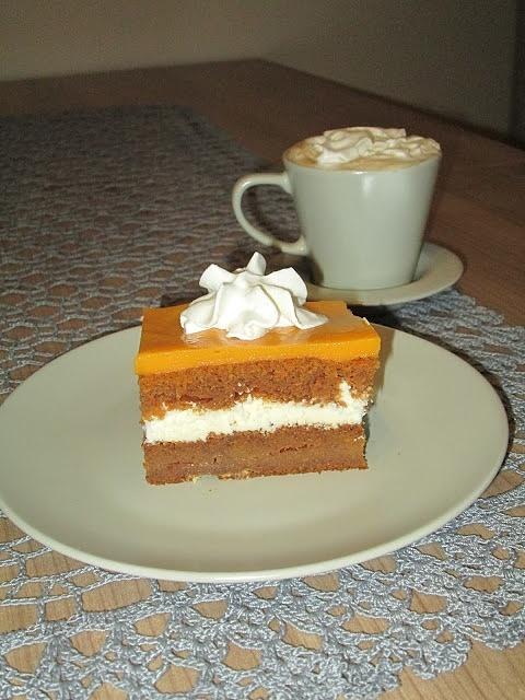 Ciasto marchewkowe z kremem mascarpone