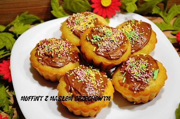 Muffiny bananowe z masłem orzechowym