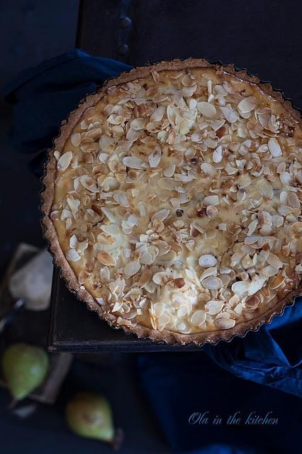 Tarta z gruszkami i marcepanem