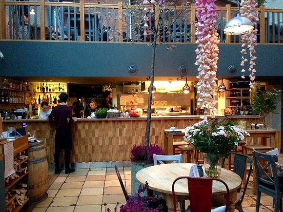 Zaproszenie do restauracji weranda w starym browarze poznań