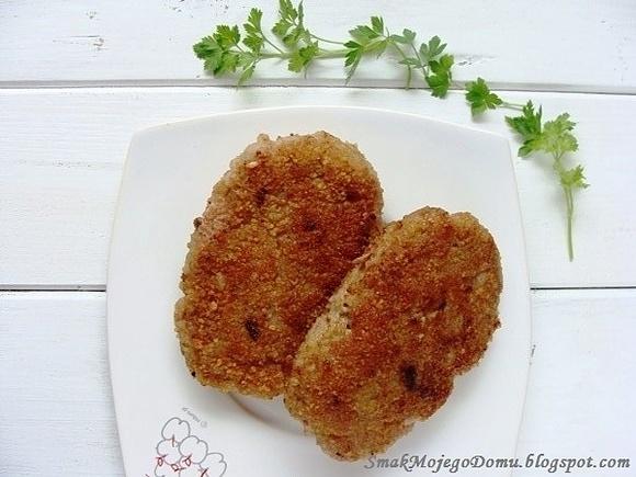 Kotlet mielony tradycyjny z cebulą i czosnkiem