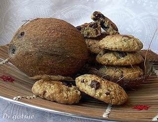 Żytnie ciasteczka z kokosem czekoladą i bakaliami