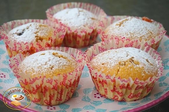 Muffinki dyniowe z wiśniami