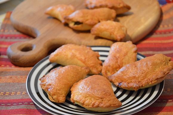 Pieczone pierożki z kapustą i grzybami na święta