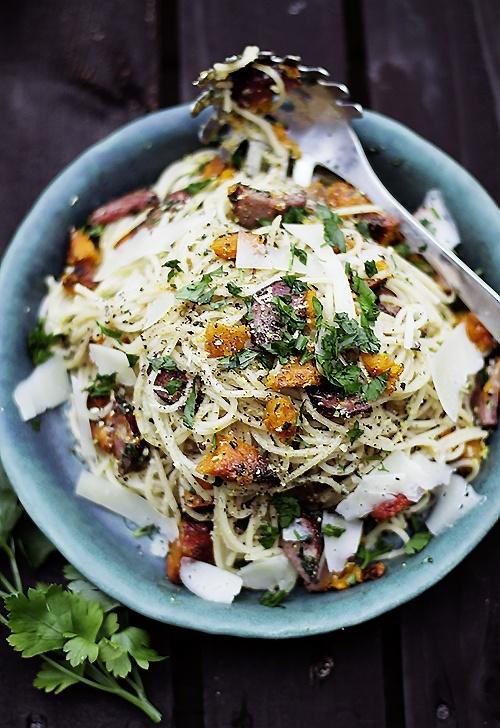 Carbonara dyniowa z kiełbasą