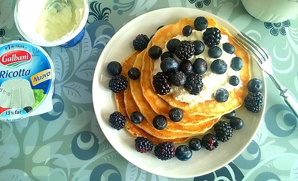Bezglutenowe i bezcukrowe pancakes na śniadanie