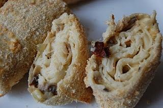 Krokiety z pieczarkami i kiełbaską pieczone w piekarniku