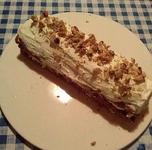 Proste ciacho marchewkowe z kremem mascarpone