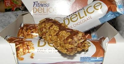 Nestlé Fitness Delice batoniki zbożowe z mleczną czekoladą witaminy wapń żelazo