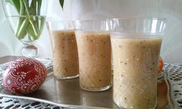 Smoothie z czterech owoców i otrębów owsianych