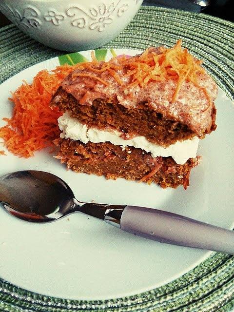 Tort marchewkowy bez cukru