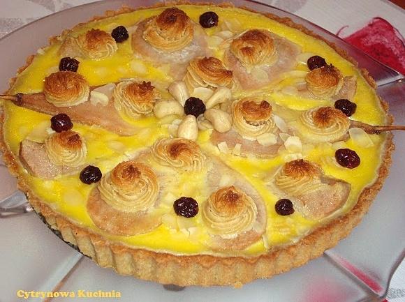 Tarta z Gruszkami, Marcepanem i Kwaśną Śmietaną