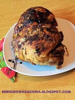 Pieczeń wieprzowa z cebulą i przyprawami