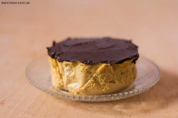 Waniliowy tofurnik z kremem czekoladowym i puddingu waniliowym