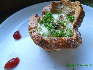 Tostowe muffiny z jajkiem na śniadanie