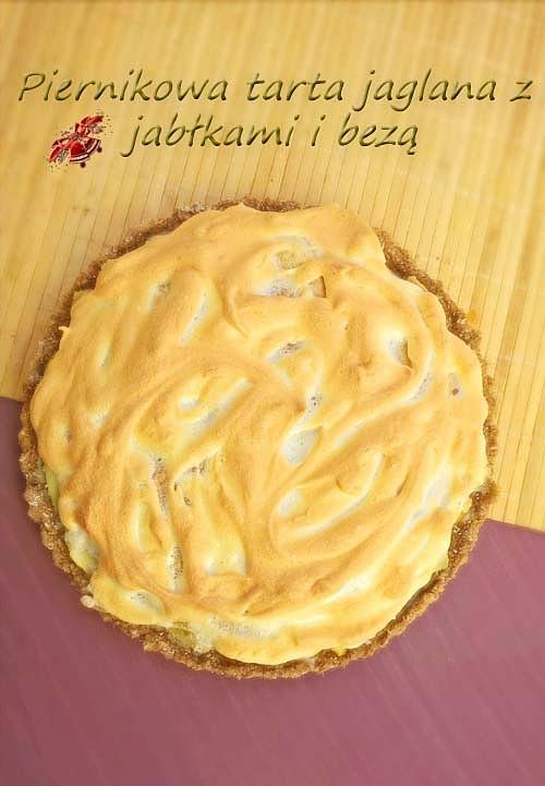 Piernikowa tarta jaglana z jabłkami i bezą
