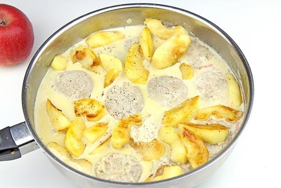 Polędwiczki wieprzowe z jabłkami