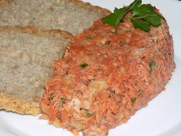Pasta z makreli w pomidorach