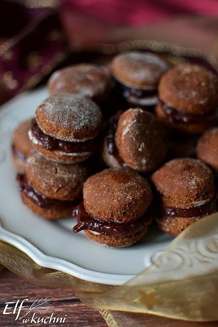 Pierniczkowo-dyniowe whoopie pie
