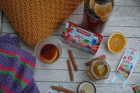 Rozgrzewająca herbata owocowo-korzenna