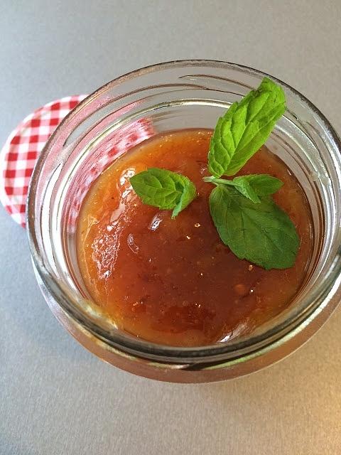 Pikantny chutney z mango