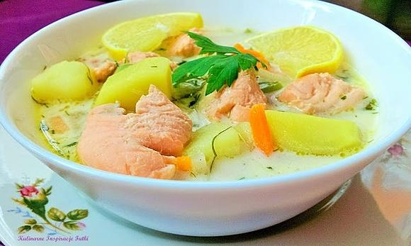 Zupa warzywna z łososiem i koperkiem
