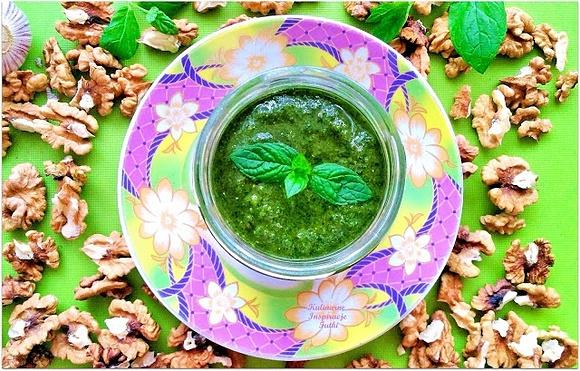 Pesto miętowe na zdrowie i aromatyczne dania