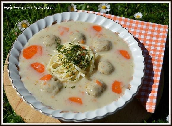 Rybna zupa z pulpetami