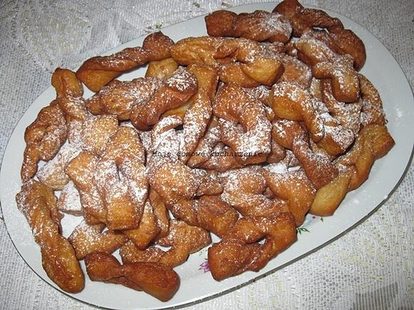 Chruściki drożdżowe o smaku piernika