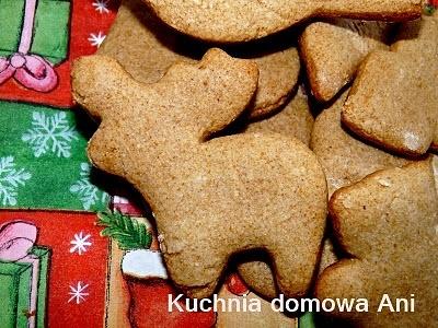 Pierniczki - twarde po upieczeniu, miękną po zapuszkowaniu z jabłkami