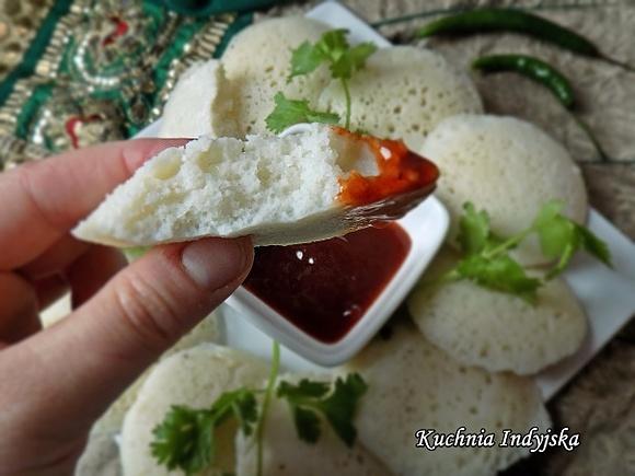 Idli - puszyste ryżowe placuszki z Indii
