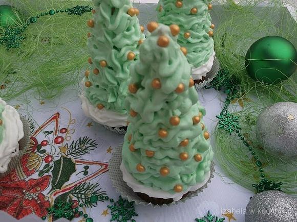 Świąteczne choinki z piernika i muffinek