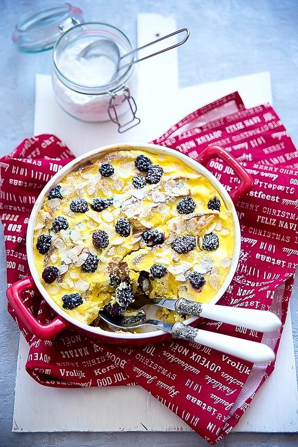 Świąteczny pudding z chałki