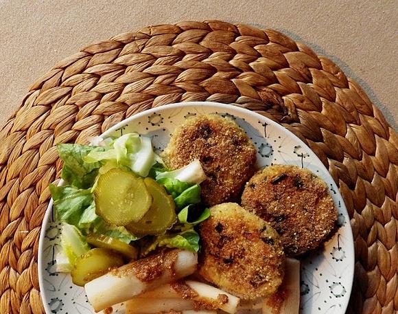 Bezglutenowe kotlety mielone z quinoy i kurczaka