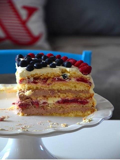 Tort na pierwsze urodziny