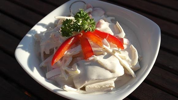 Śledzie w sosie śmietanowo-majonezowym z maggi
