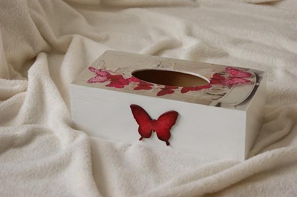 Chustecznik decoupage motywy motyli w klatce handmade