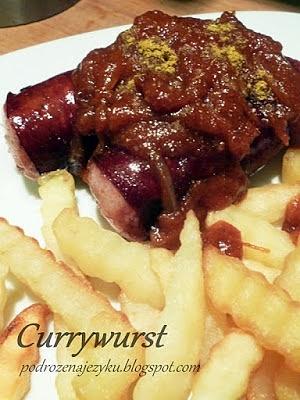 Currywurst grillowane kiełbaski po niemiecku